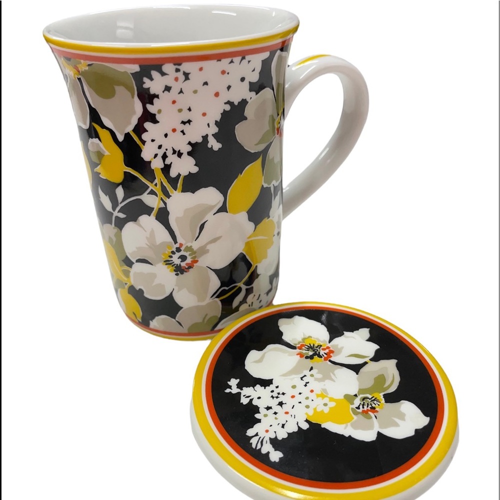 VERA BRADLEY Designer MUG WITH LID, DOGWOOD Flower Print White Yellow NWOT